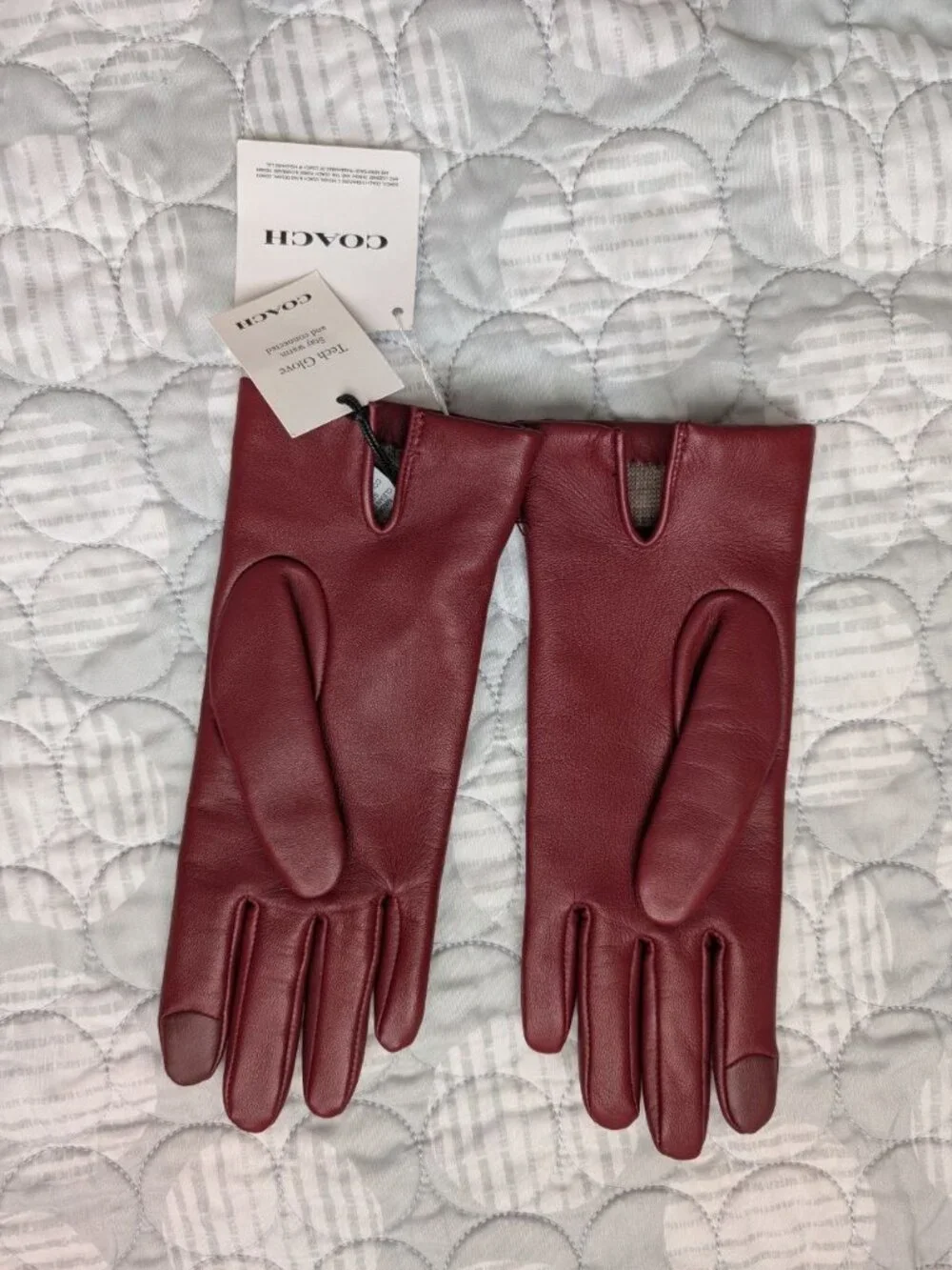Coach 76310 Horse And Carriage Tech Glove - Red Size 7 NWT